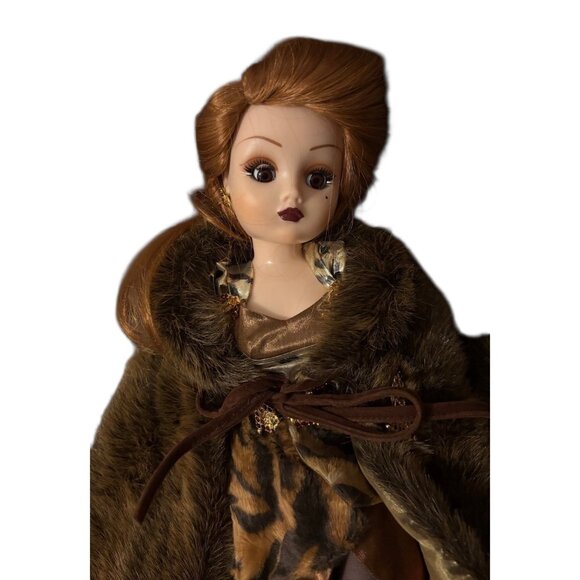 Vintage Madame Alexander Cissy Milan Doll  Redhead 1998 Limited Edition COA - Picture 1 of 5